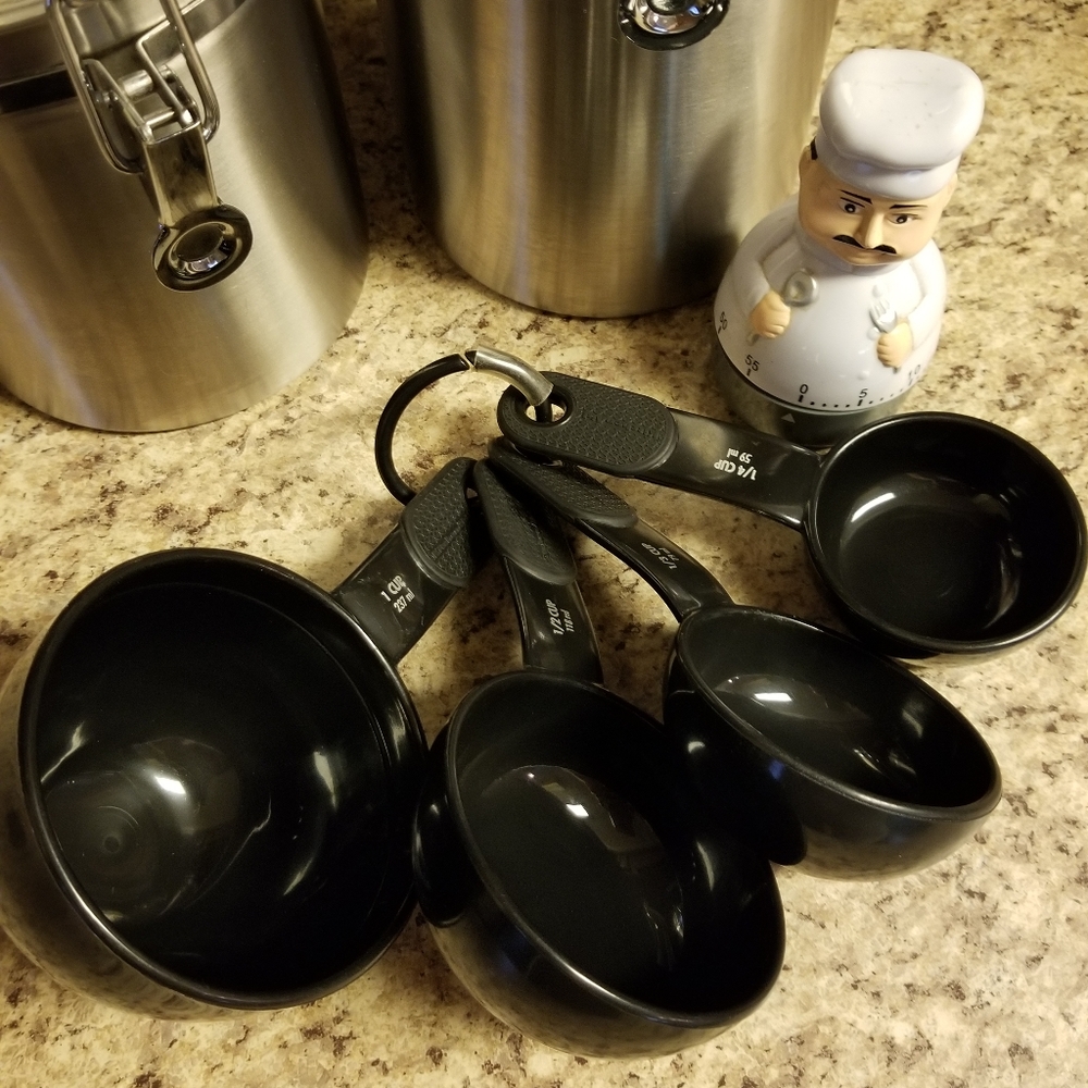Measuring cups